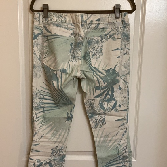 Gap Floral Jeans - Picture 3 of 5
